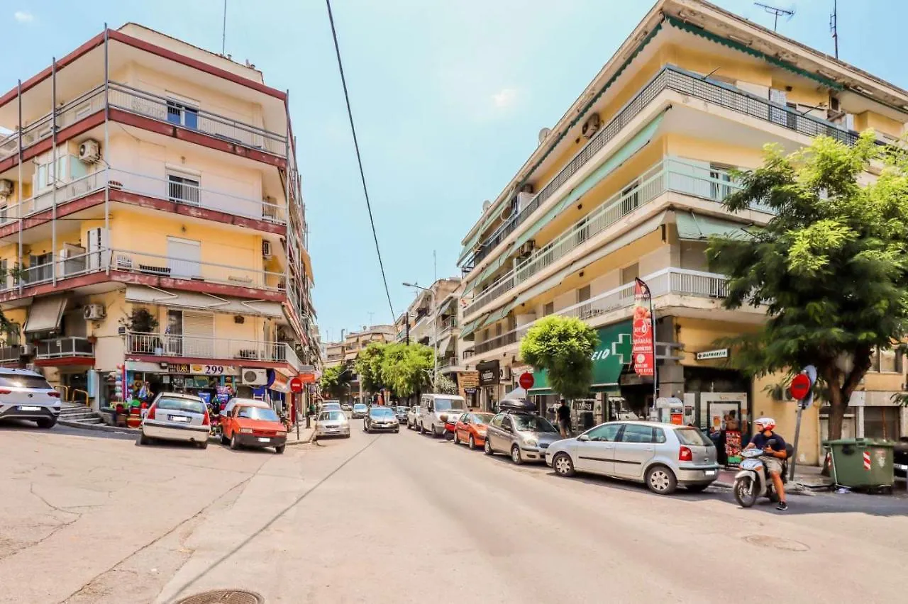 Happy Traveller - Luxury, Free Parking Apartment Thessaloniki