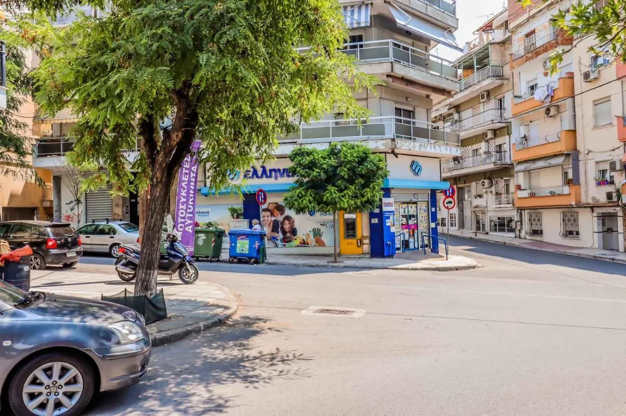 Happy Traveller - Luxury, Free Parking Apartment Thessaloniki
