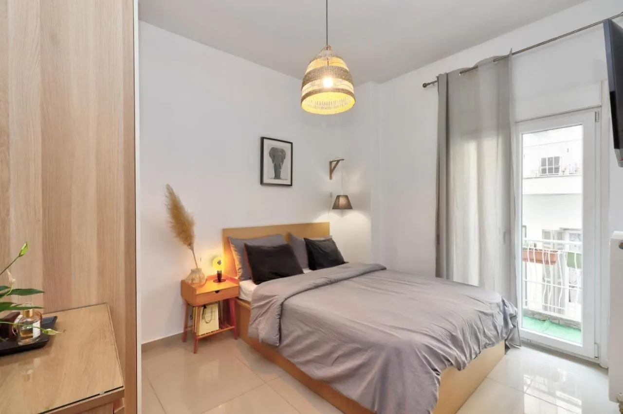 Happy Traveller - Luxury, Free Parking Apartment Thessaloniki Greece
