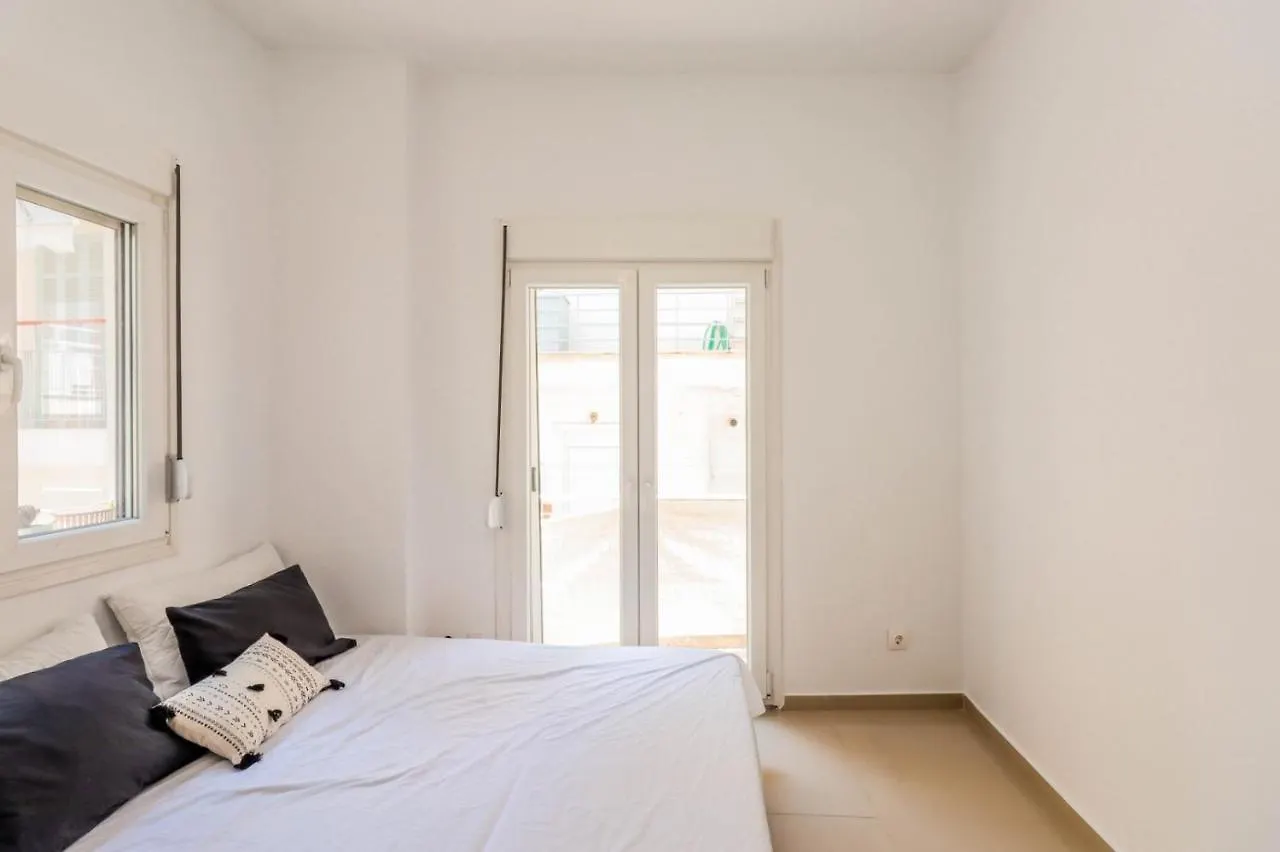 Happy Traveller - Luxury, Free Parking Apartment Thessaloniki