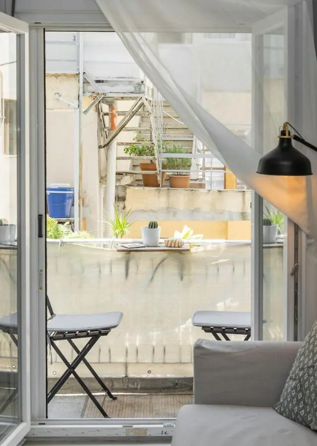 Happy Traveller - Luxury, Free Parking Apartment Thessaloniki 0*,  Greece
